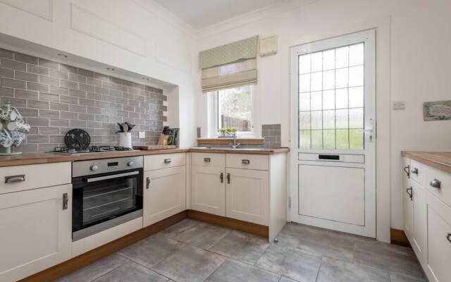 Heavenly Heather Cottage