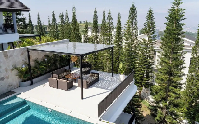 Sunset City View Villa 5 BR with a Private Heated Pool