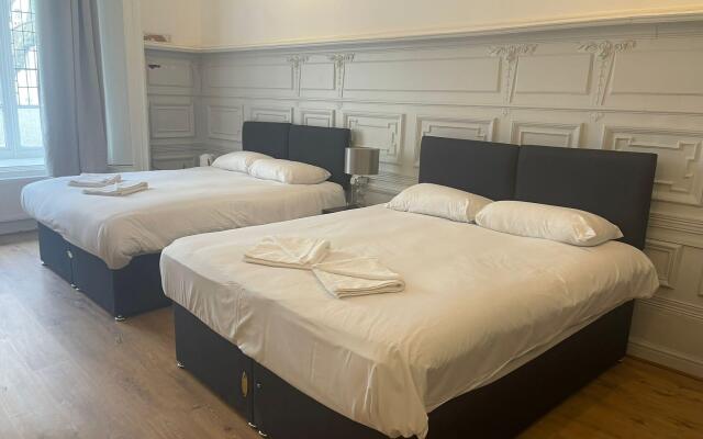 Gallery Hyde Park Hostel