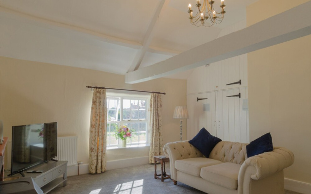 Badminton Farm Cottage