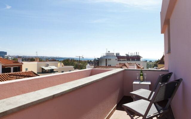 Wondrous Terrace Apartment in Cascais Center