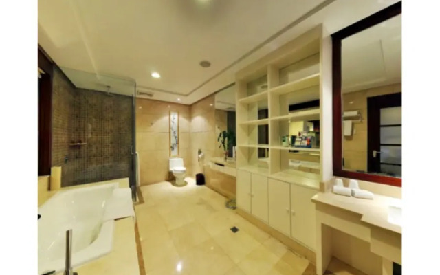 Starlight International Hotel