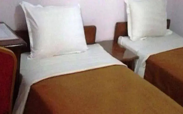 Daddy's Home Hotel