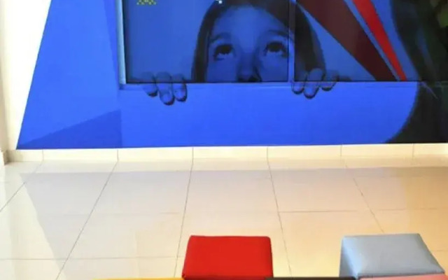 YY318 Hotel