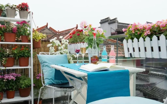 Xitang · J Romantic Riverside Homestay (Xitang Ancient Town)