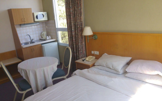 Hotel Marom