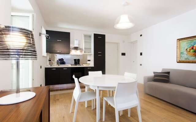 Palazzo Moncada Apartment