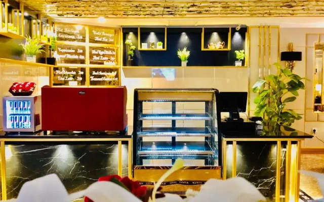 Saffron D'or Hotels