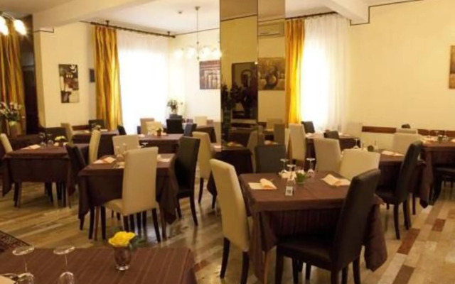 Hotel Suez