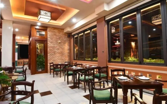 Nathalie's Vung Tau Restaurant & Hotel