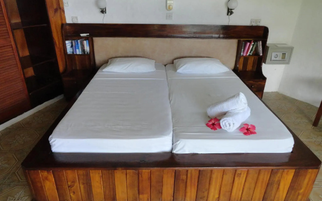 Lazare Picault Hotel