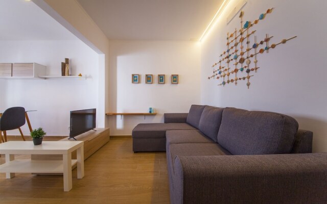 A31 - Tamar Top- Floor Flat by DreamAlgarve