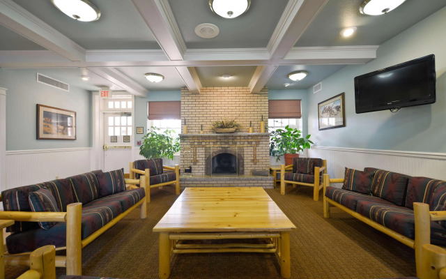 Best Western Plus Plaza Hotel