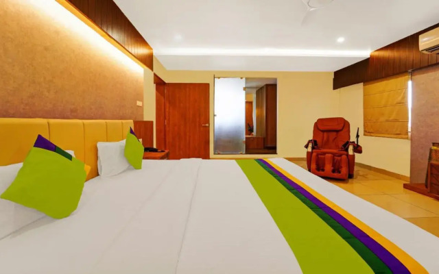 Treebo Surya Comforts, 200 Mtrs From Kolhapur Railway Station