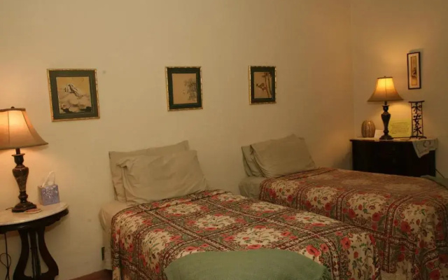 Spirit Tree Inn B&B