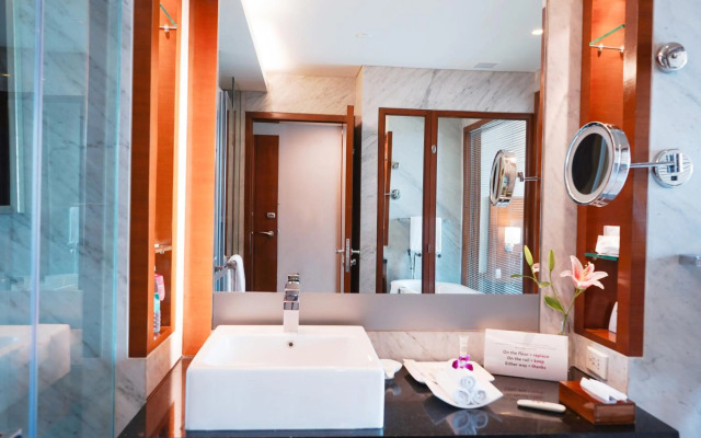 Crowne Plaza Hotel Gurgaon by IHG