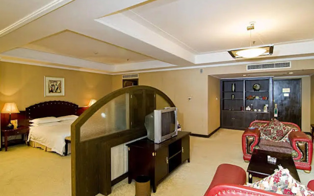 Central International Hotel