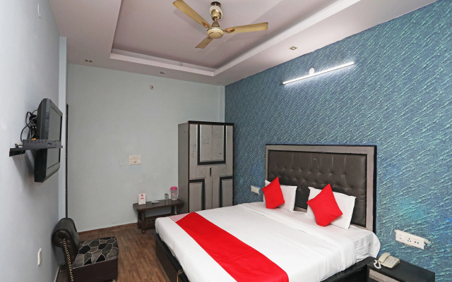 OYO 27884 Hotel 3bs House Dx