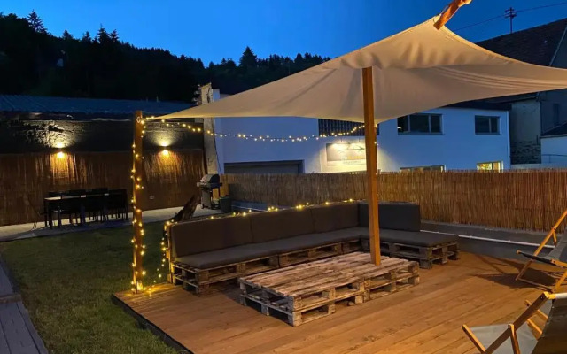 Rooms4ring@ Nürburgring Industrial Design House