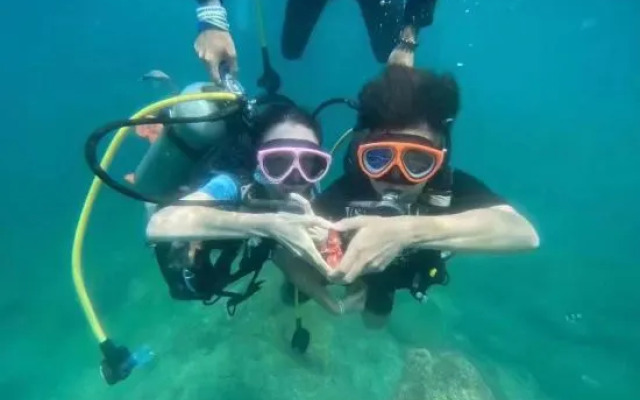 Shuangyue Bay is home to Haimei Hotel