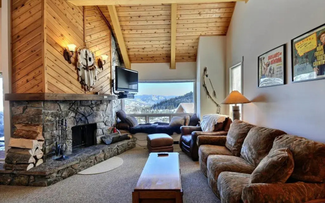 Beaverhead Condos at Big Sky Resort