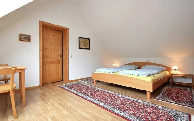 Countryside Apartment With Garden
