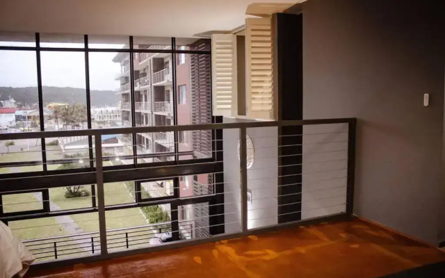 6 sleeper Luxury Condo-loft @ Point Waterfront