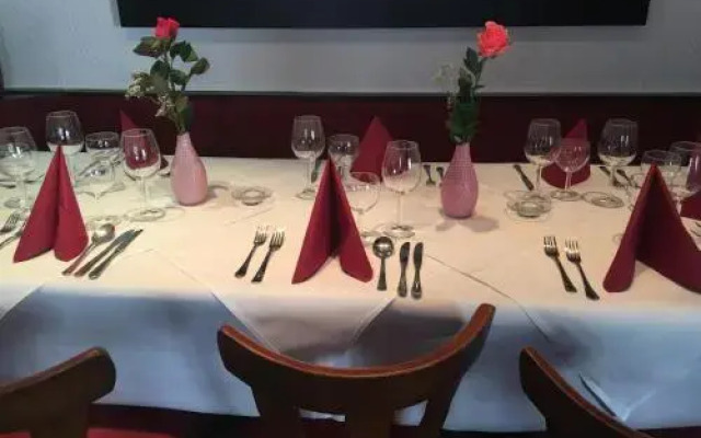 Hotel Restaurant Mediterraneo Zum Taunus