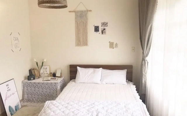 Hoa Cuc Nho House