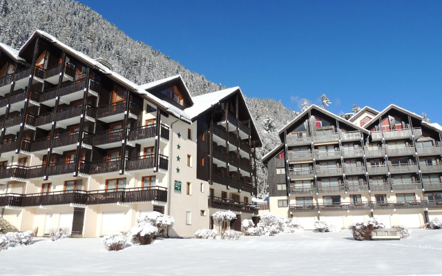 Les Balcons du Savoy