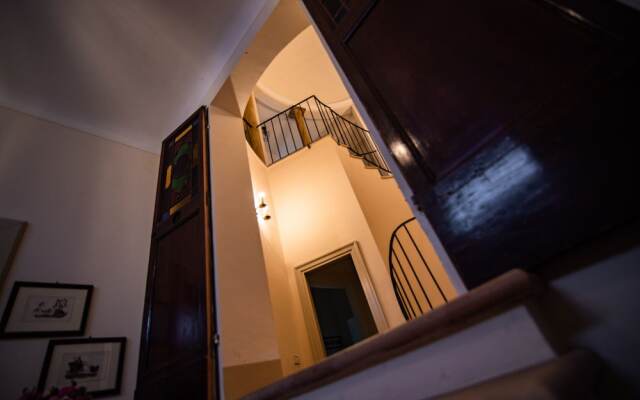 Palazzo Capparucci - Dimora Storica