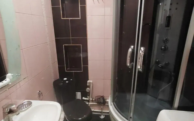 Fan House (Фан Хаус) на улице Сары Садыковой