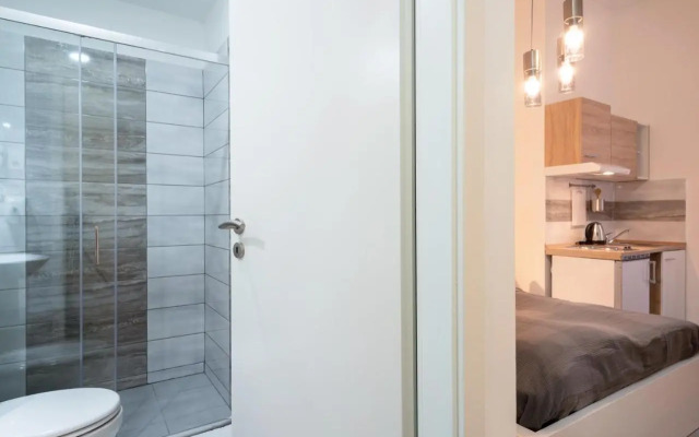 Modern stylish studio at central location