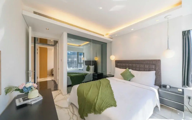 Tyms 2BR 1BA Apt Xujiahui Metro