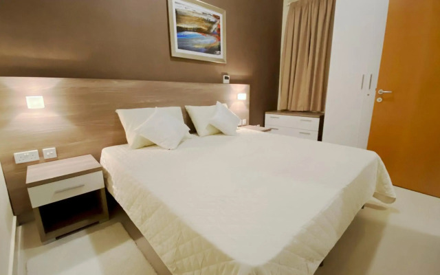 Vista Point - Cast Renting