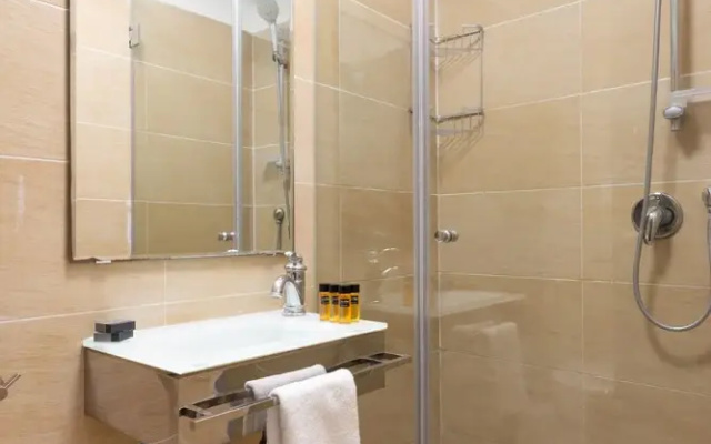 Huge & Lovely Unit 2BR 2BT By the beach