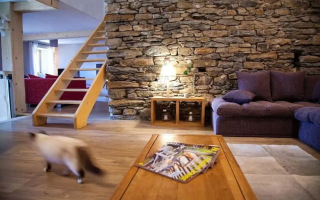 Chalet With 4 Bedrooms in Bourg-saint-maurice, With Wonderful Mountain