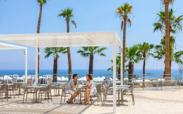 Leonardo Crystal Cove & Spa by the sea - Adults Only