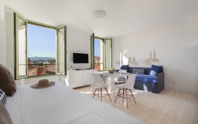 Cannes Old Town Suites