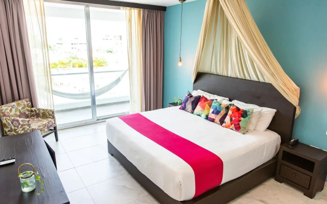 Soho Playa Hotel