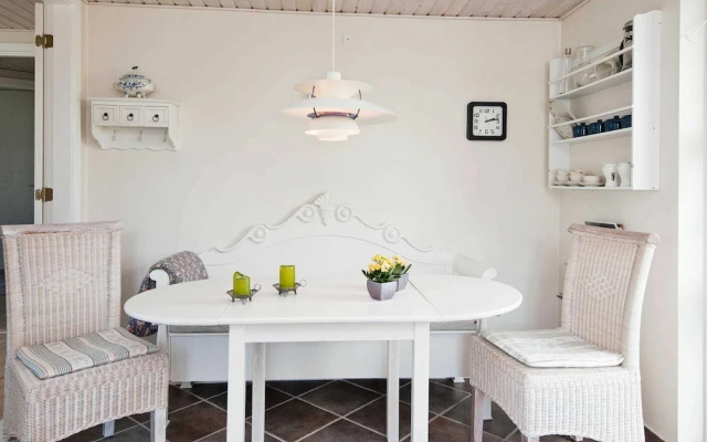 8 Person Holiday Home in Grenaa