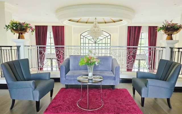 Grand Lord Hotel& Residence