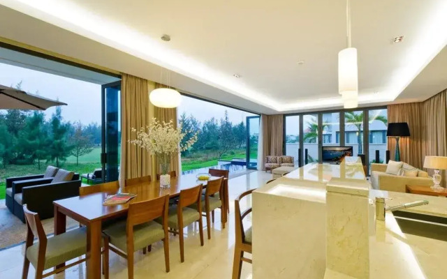 IDC White House Ocean Villa Da Nang