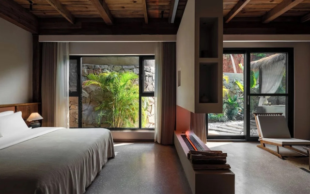 Xishuangbanna Jinghong Hidden in Nature