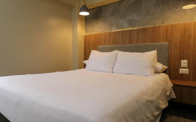 w Classic 1BR w AC in San Isidro