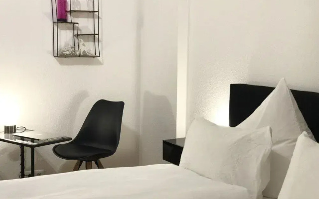 Q! Apartments Berlin ALEX