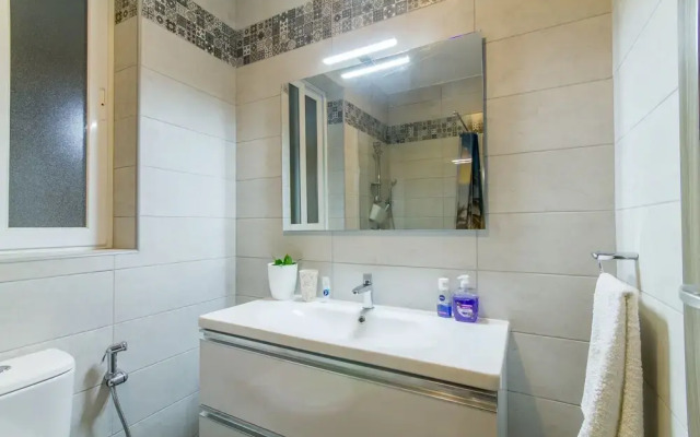 Gzira Central Bright & Modern 2bdr Apt