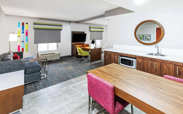 Hampton Inn & Suites Tulsa-Woodland Hills 71st-Memorial