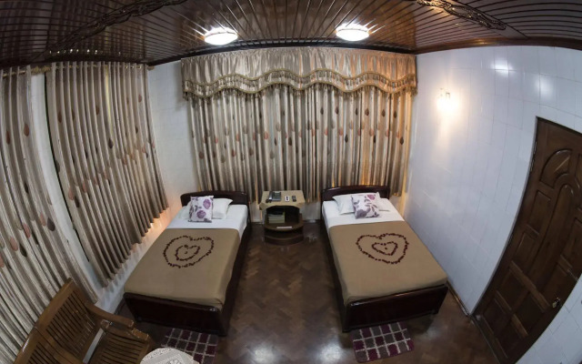 Mann Myanmar Inn