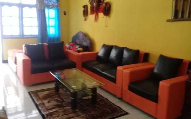 Bromo Authentic Homestay
